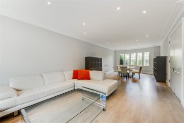 KINGSLEY WAY, HAMPSTEAD GARDEN SUBURB, N2 N2 0EW